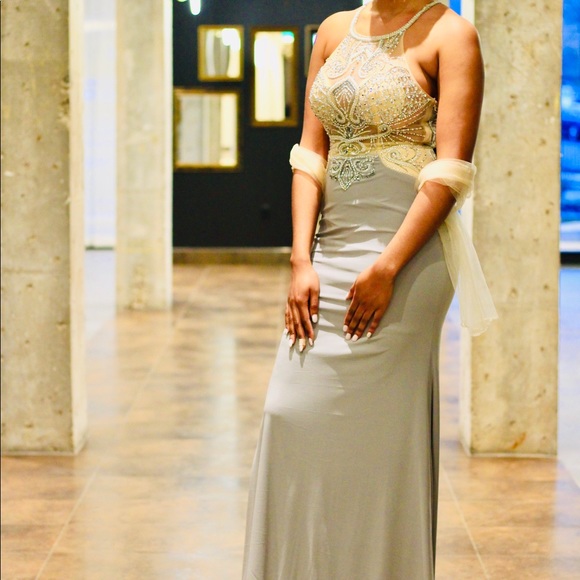 SHAIL K. A Kimi K Inc. Brand long beaded top gown - Picture 5 of 14